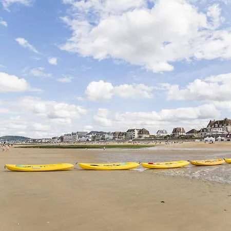 Maison De Plain-pied Avec Jardin Prive Et Terrasse A - Fr-1-788-40 * Cabourg