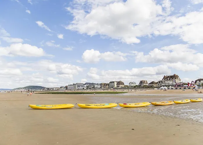 Maison De Plain-pied Avec Jardin Prive Et Terrasse A - Fr-1-788-40 * Cabourg